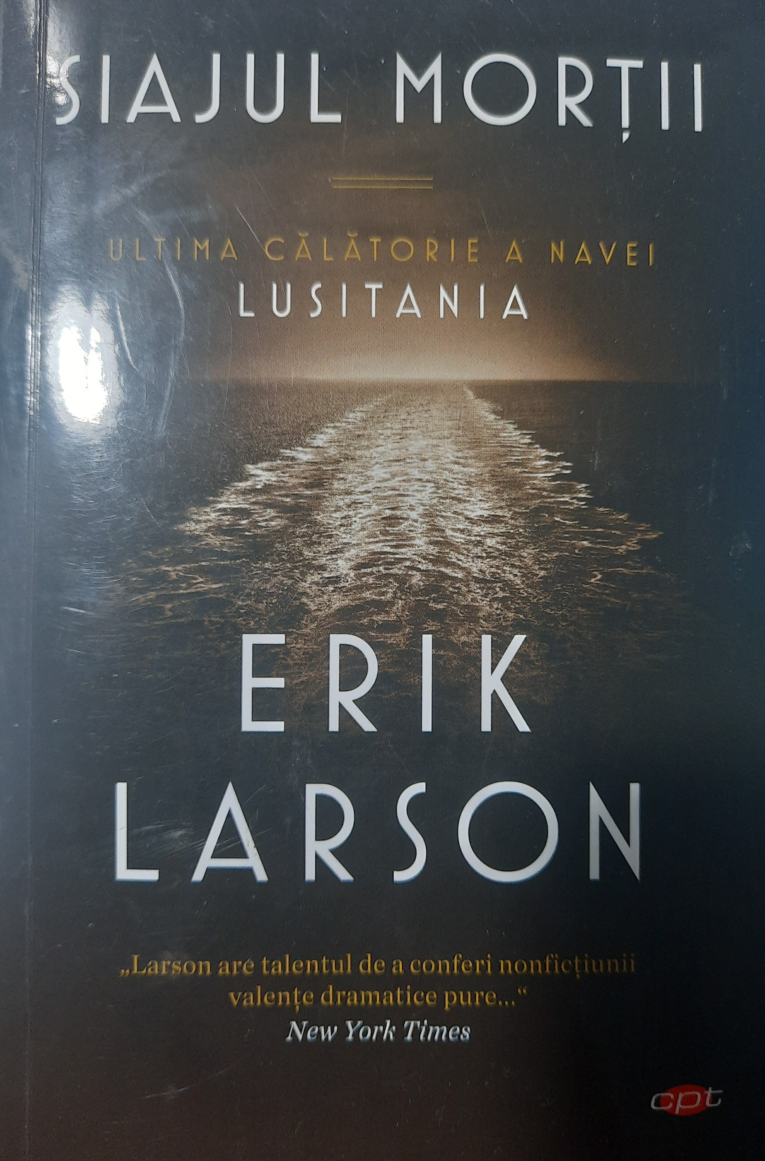 ERIK LARSON-SIAJUL MORȚII